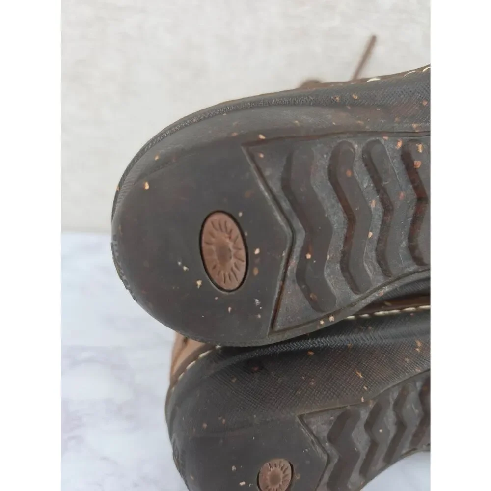 UGG Caspia 1932 Tan Leather Lace Up Ankle Sheepskin Warm Boots Womens Sz 9